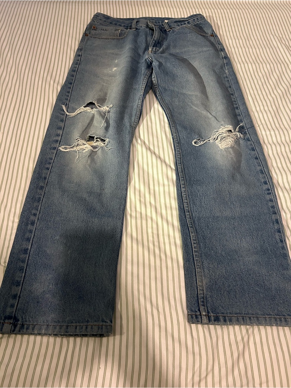 Vintage Levi's 505 Blue Straight-Leg Ripped Jeans